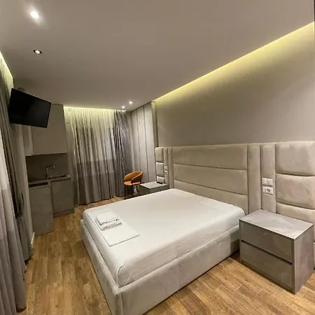 Vila Guza Tirana